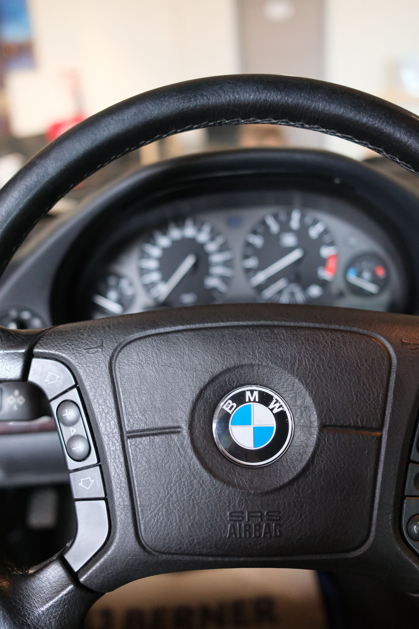 BMW740i_komp